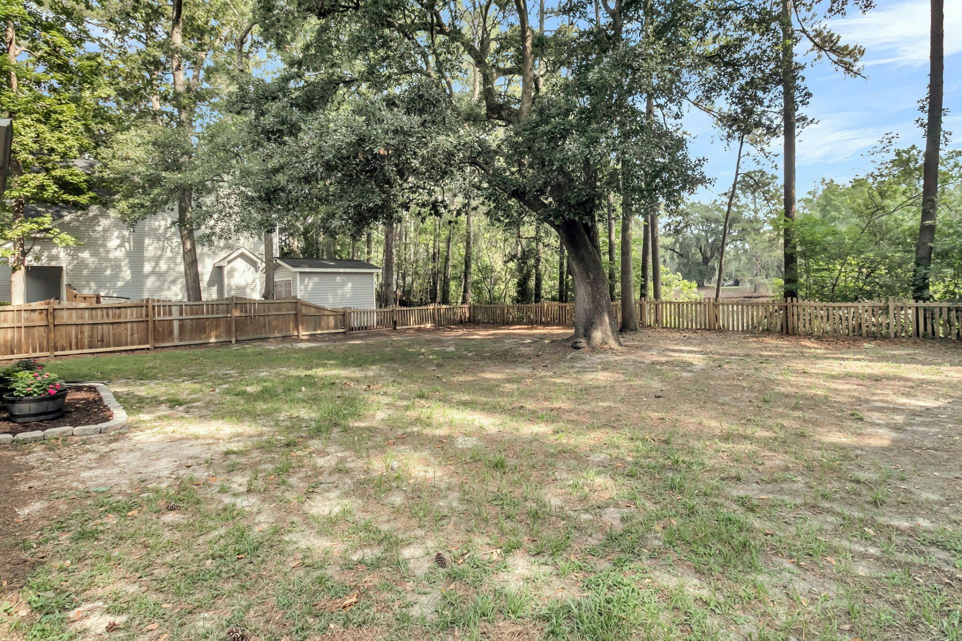 8642 Coppergrove Drive Photo 29