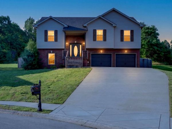 493 Comanche Ct , Clarksville, TN 37042