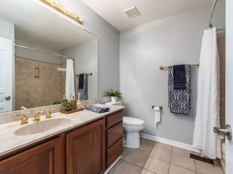 8320 Skelton Court, Blacklick, OH 43004 Photo 22
