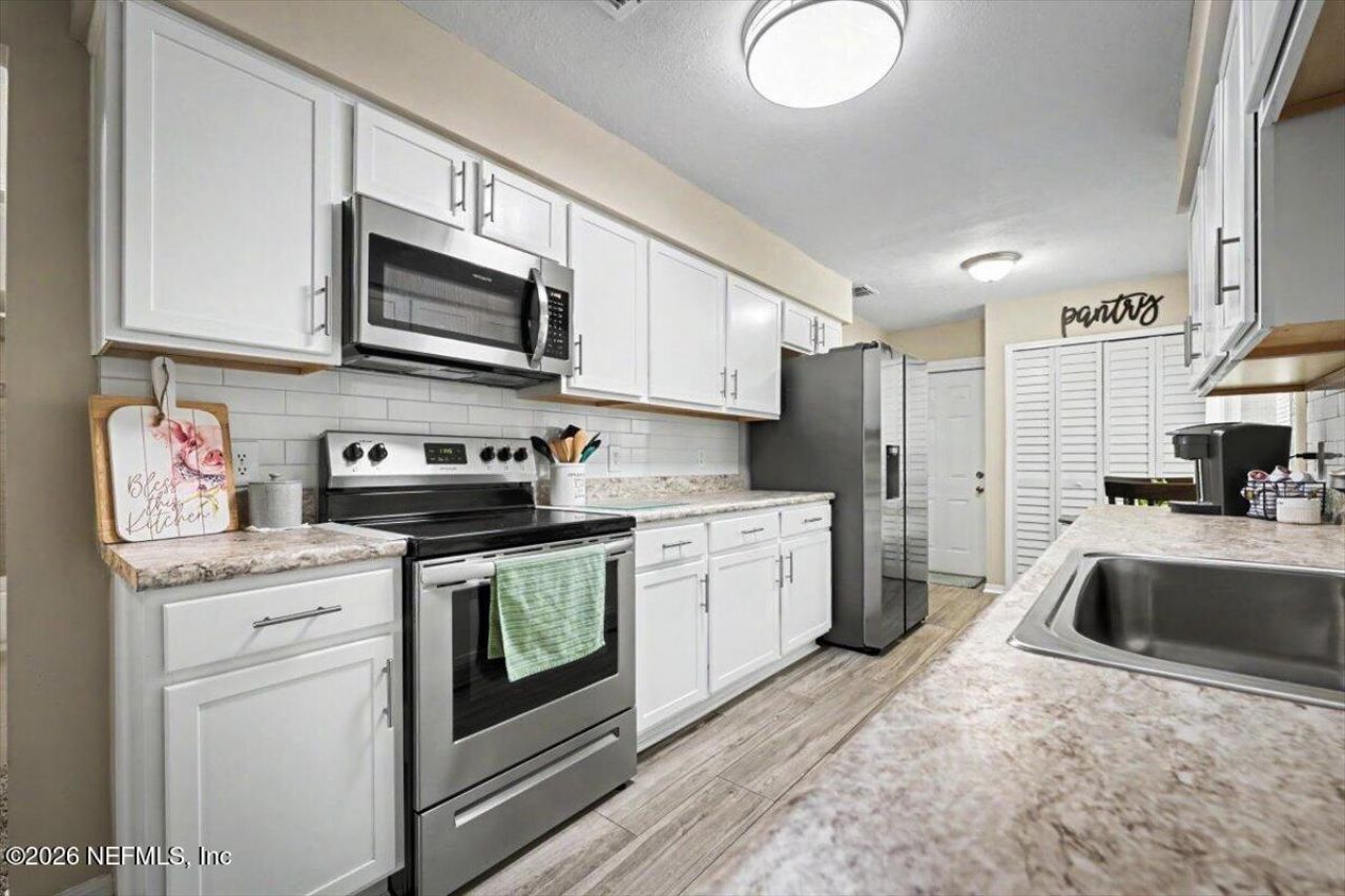 1102 Meadow Drive, Orange Park, FL 32065 Photo