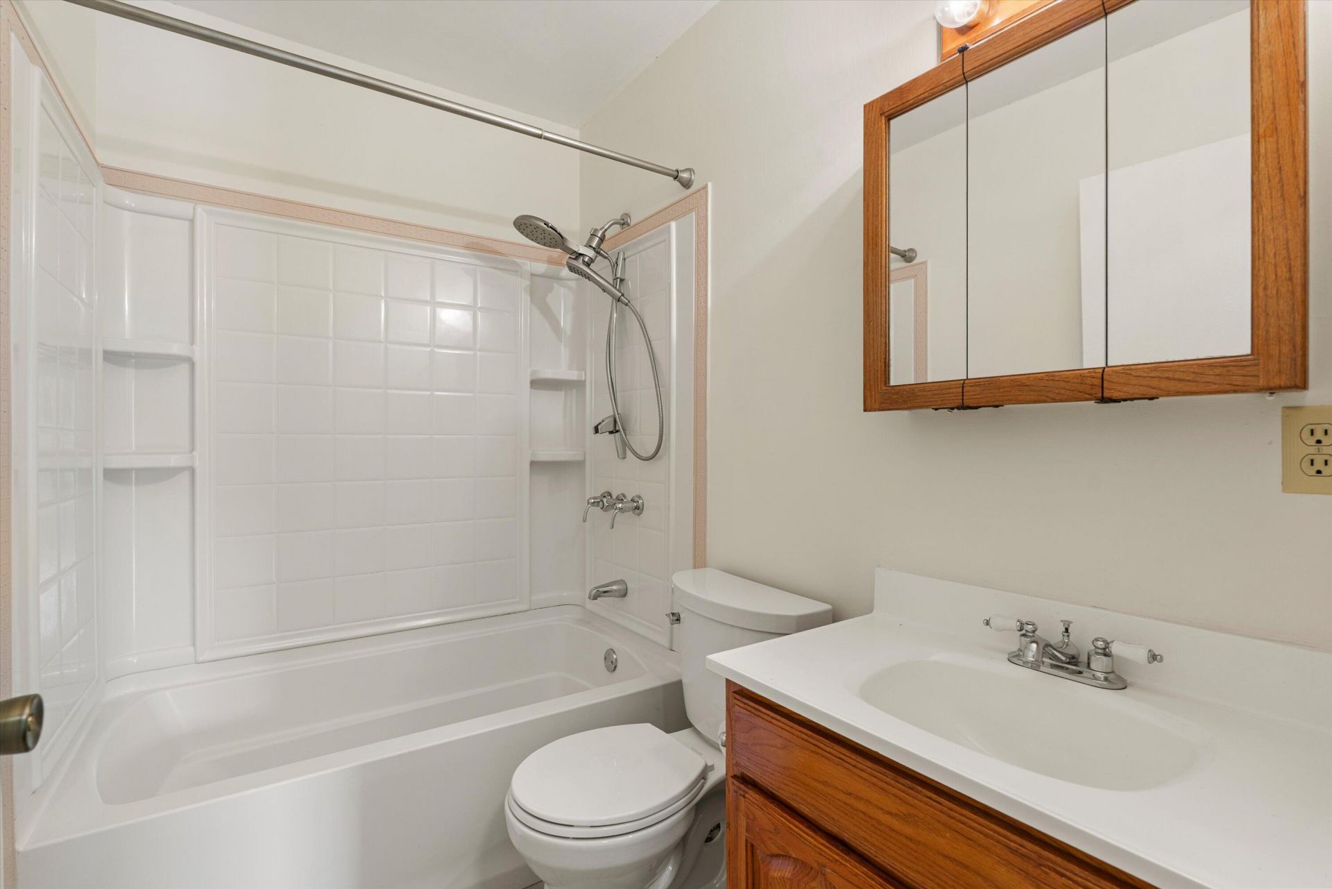 4339 Pinewood Circle Photo 16