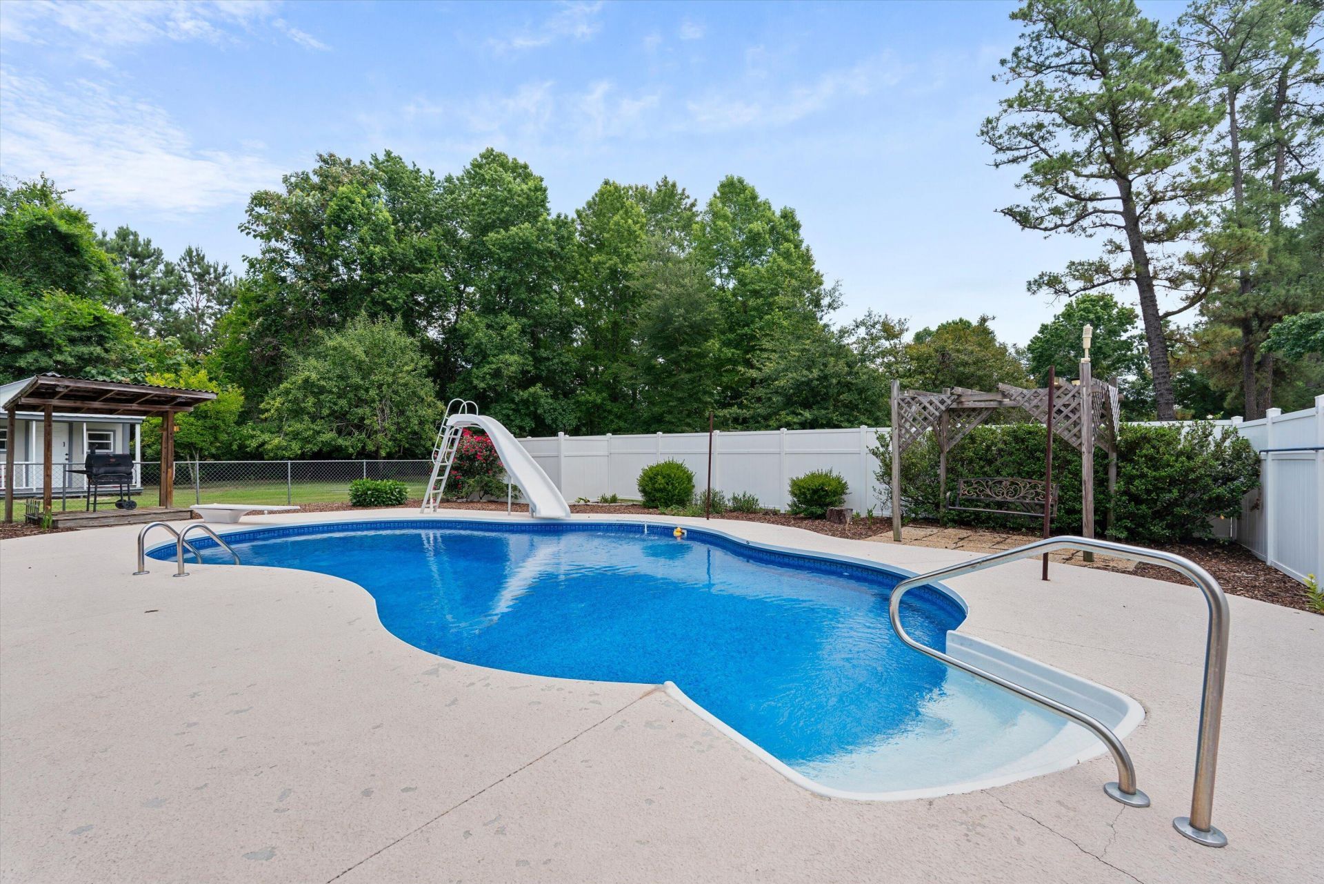 4339 Pinewood Circle Photo 26