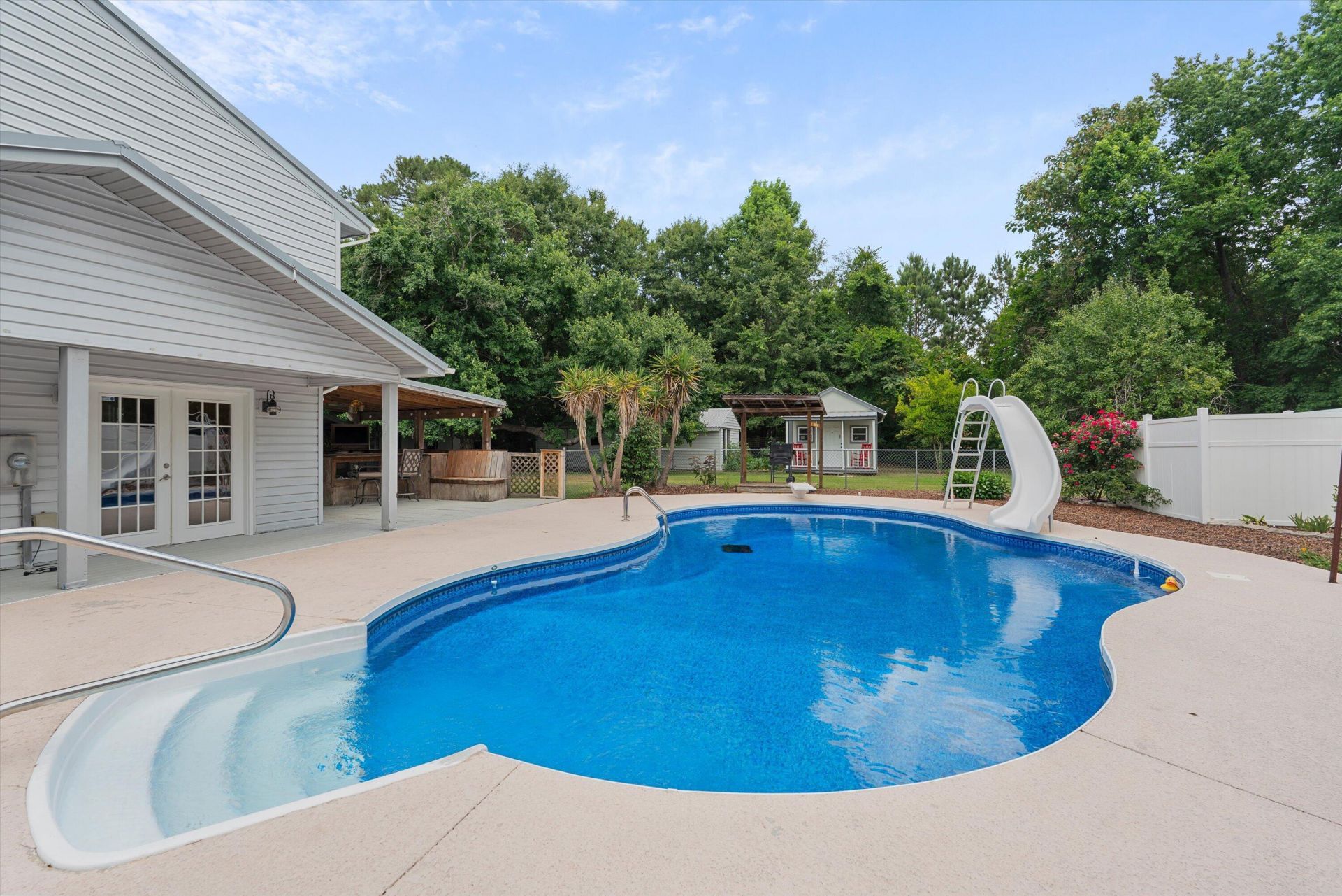 4339 Pinewood Circle Photo 29