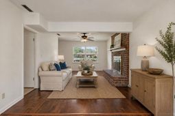 4339 Pinewood Circle photo 4