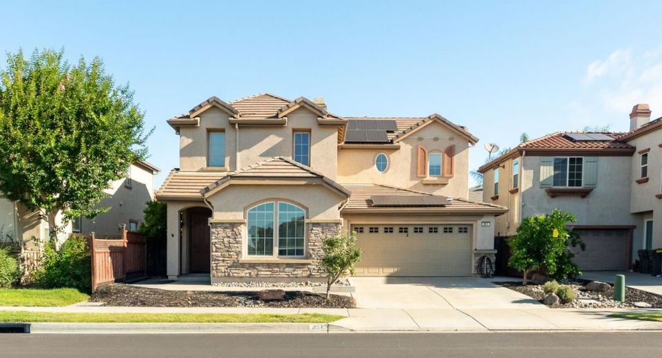 351 Danbury Pl, Lathrop, CA 95330 Photo