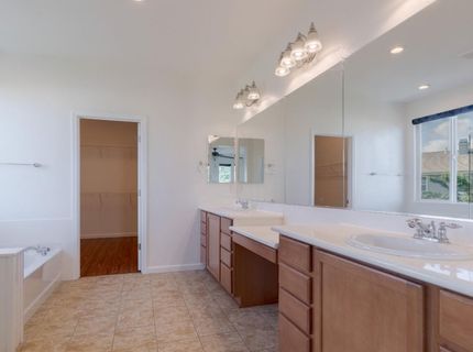 351 Danbury Pl, Lathrop, CA 95330 Photo