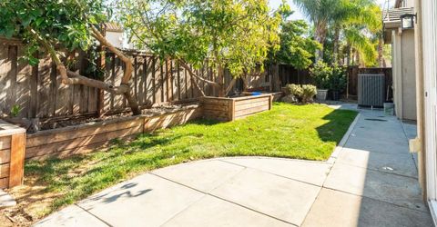 351 Danbury Pl, Lathrop, CA 95330 Photo