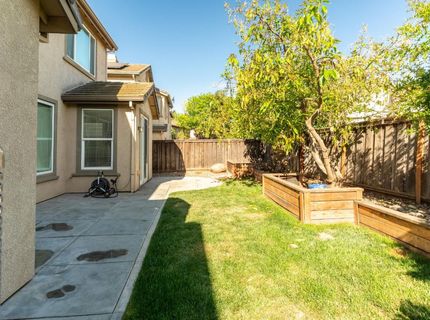 351 Danbury Pl, Lathrop, CA 95330 Photo