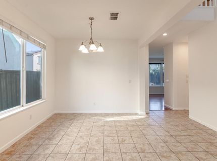 351 Danbury Pl, Lathrop, CA 95330 Photo