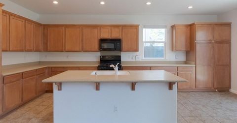 351 Danbury Pl, Lathrop, CA 95330 Photo