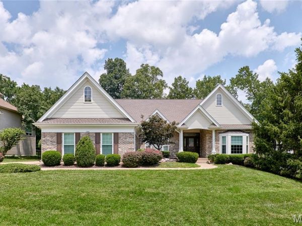 1384 Mallet Hill, Ellisville, MO 63021
