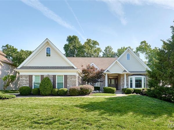 1384 Mallet Hill, Ellisville, MO 63021