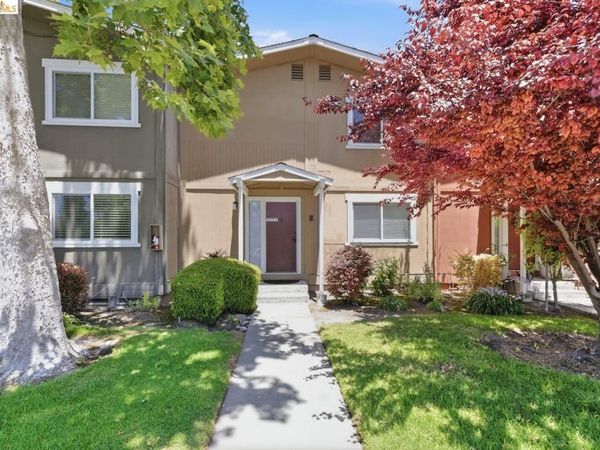 532 Tyrella Ave, Unit 9, Mountain View, CA 94043