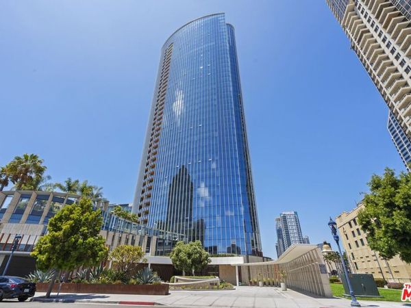 888 W E Street, Unit 202, San Diego, CA 92101