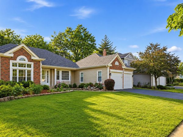 4310 Forest Glen Drive , Hoffman Estates, IL 60192