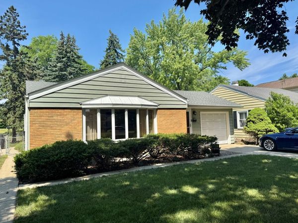 960 Alfini Drive, Des Plaines, IL 60016