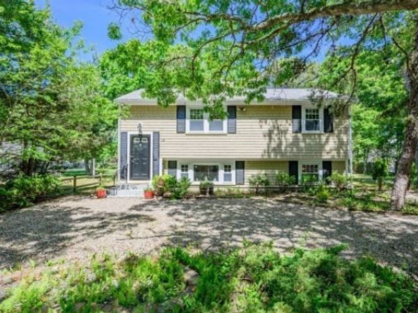 19 Maine Avenue, Yarmouth, MA 02673