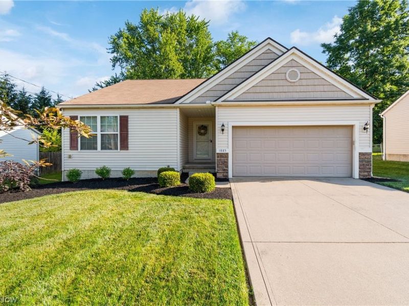 1885 Faye Road, Akron, OH 44306 Photo 1