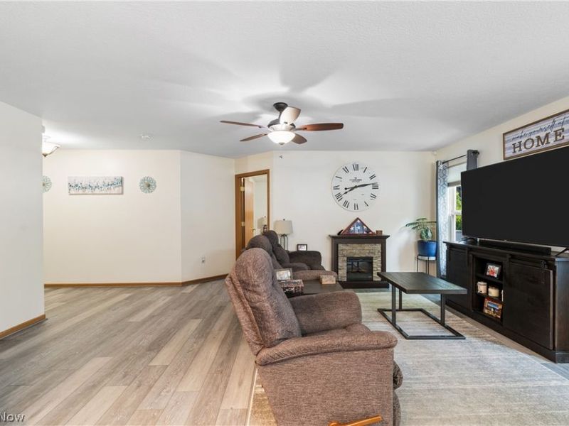 1885 Faye Road, Akron, OH 44306 Photo 5