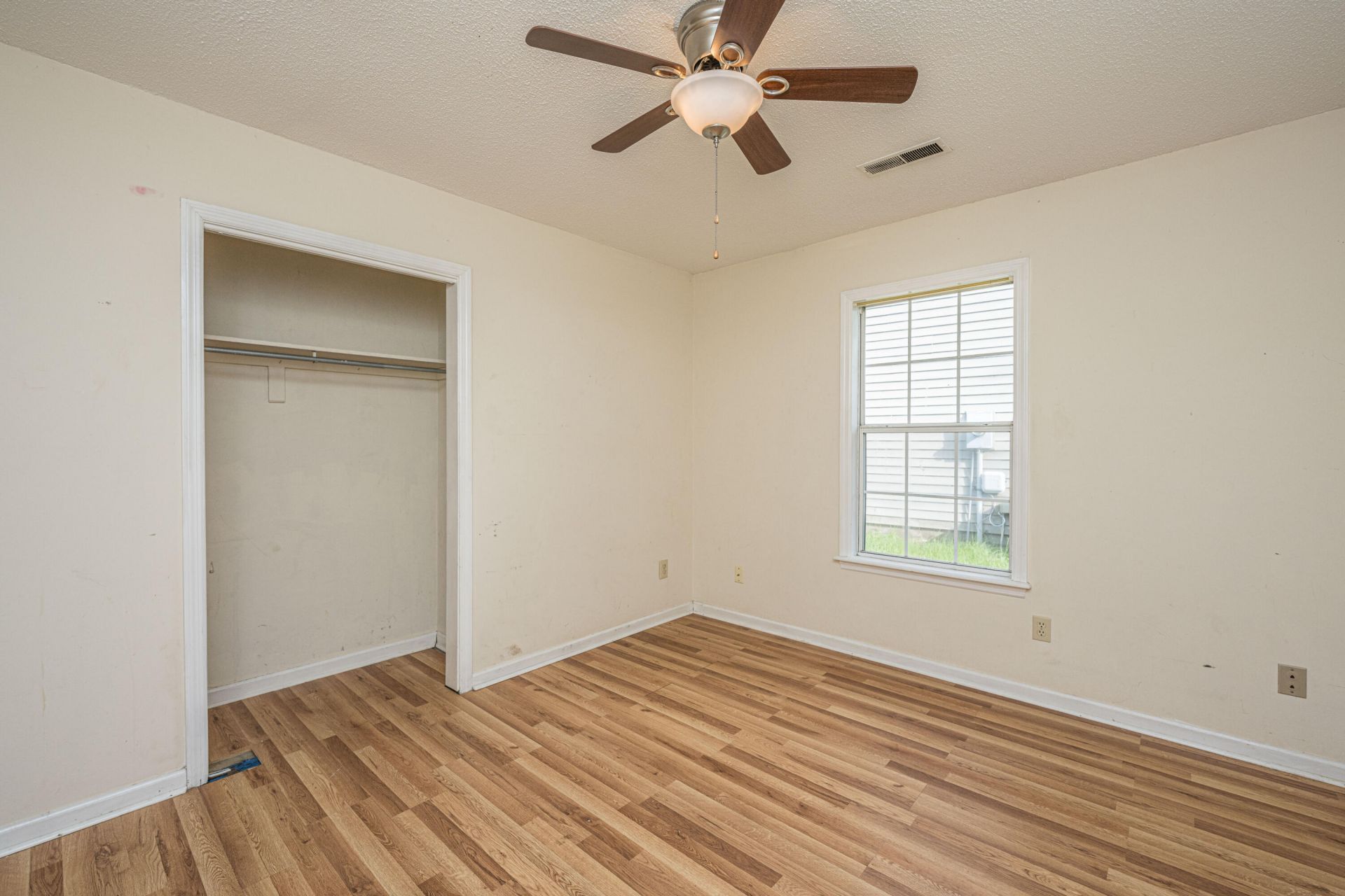 1437 Swamp Angel Court Photo 20