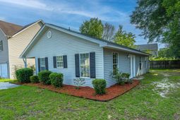 1437 Swamp Angel Court photo 4