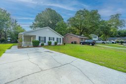 1437 Swamp Angel Court photo 4