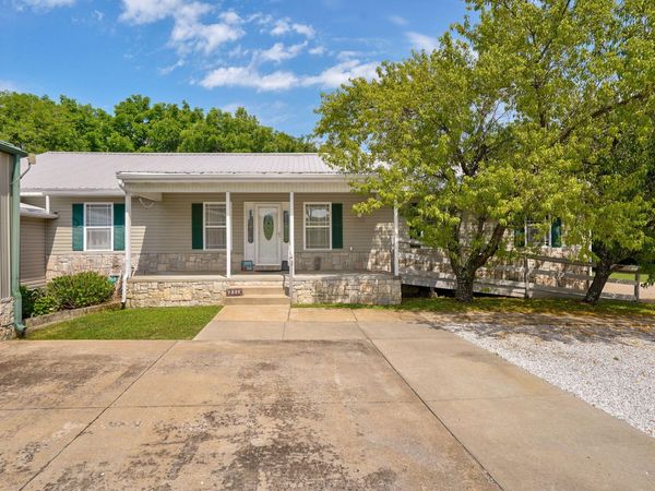 7222 N Farm Road 203 , Strafford, MO 65757