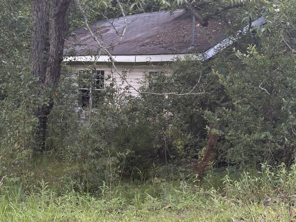 101 Sawyer Circle, Fitzgerald, GA 31750
