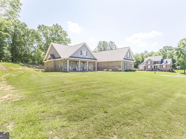 374 Carrick Way, Macon, GA 31210
