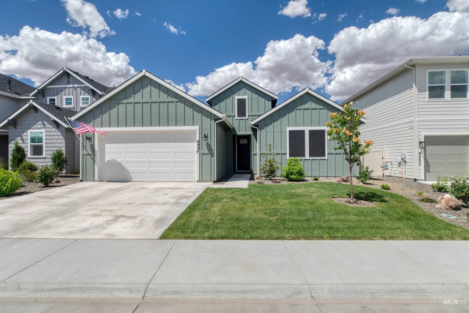 8900 W Snow Wolf Dr, Star, ID 83669 Main Photo