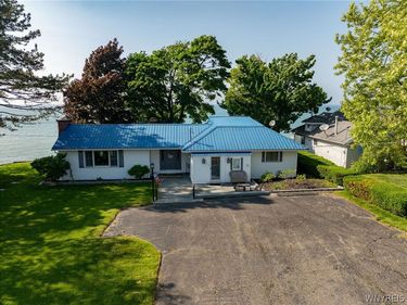 2704 Lake Rd., Silver Creek, NY 14136