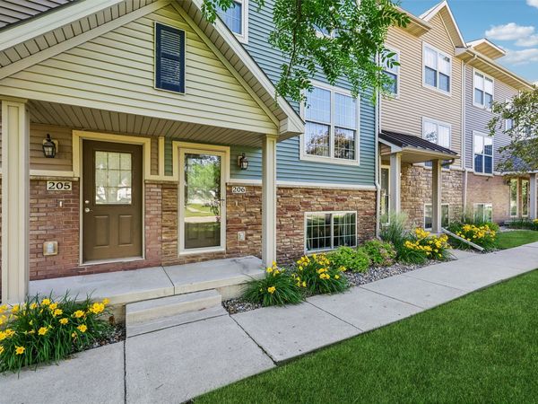 3600 SE Glenstone Drive , Unit 206, Grimes, IA 50111