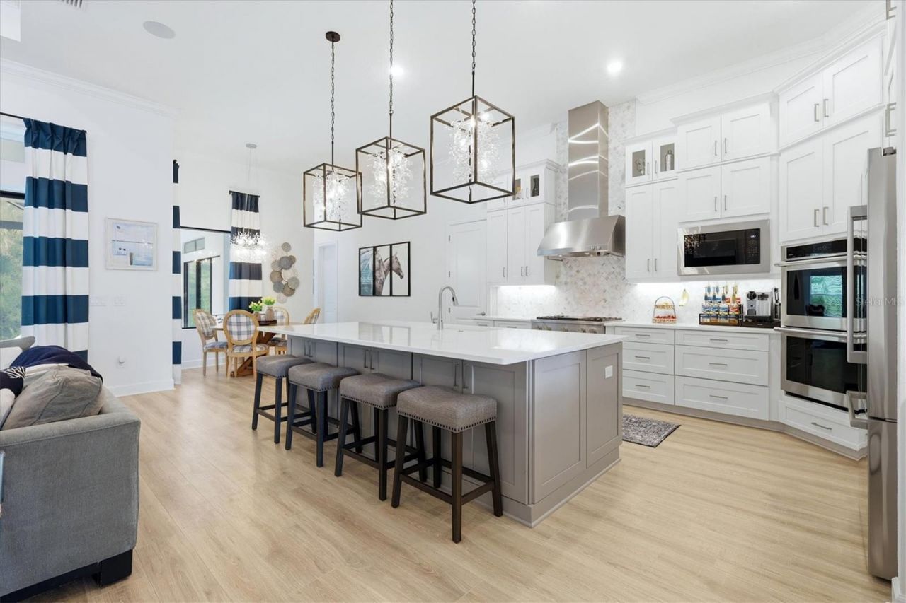 9463 Tequila Sunrise Drive, Sarasota, FL 34241 Photo