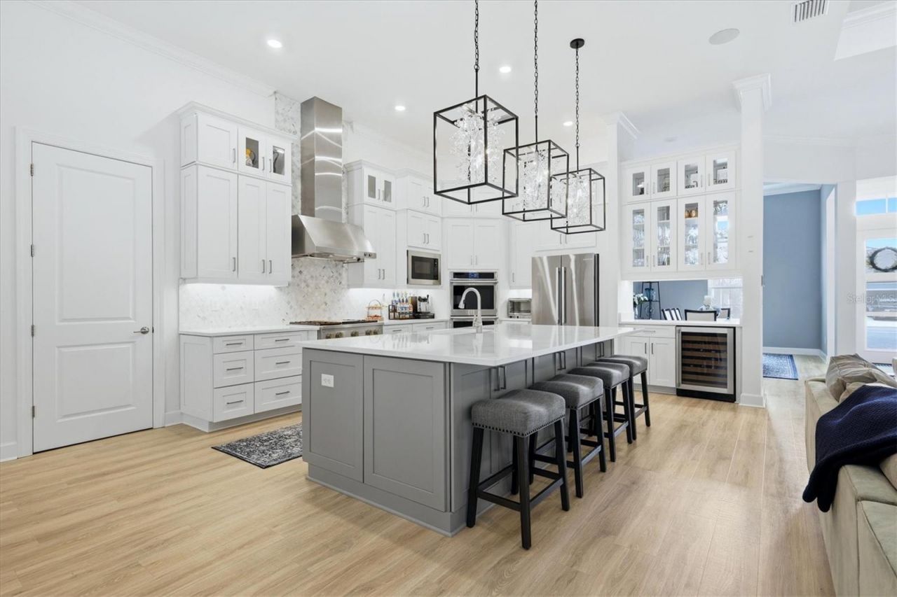 9463 Tequila Sunrise Drive, Sarasota, FL 34241 Photo