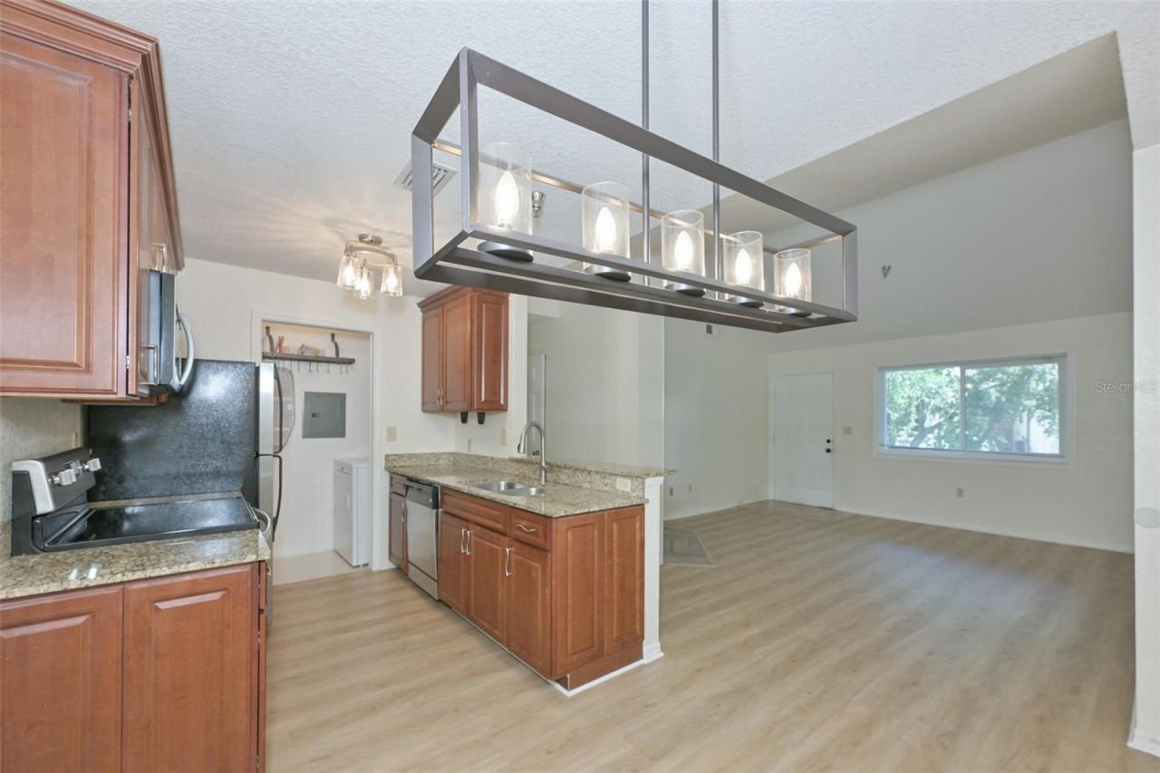 10265 Gandy Boulevard N, Unit 1006, Saint Petersburg, FL 33702 Photo