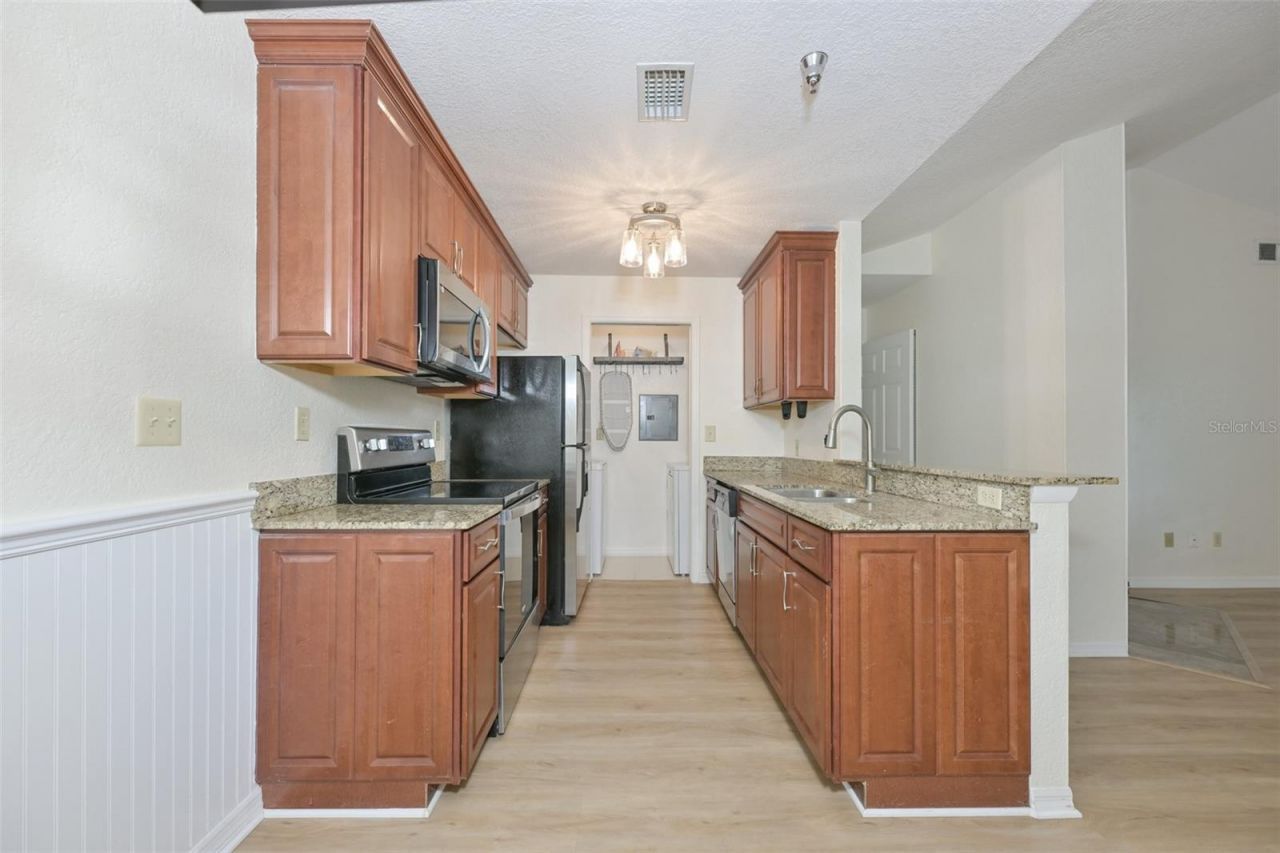 10265 Gandy Boulevard N, Unit 1006, Saint Petersburg, FL 33702 Photo