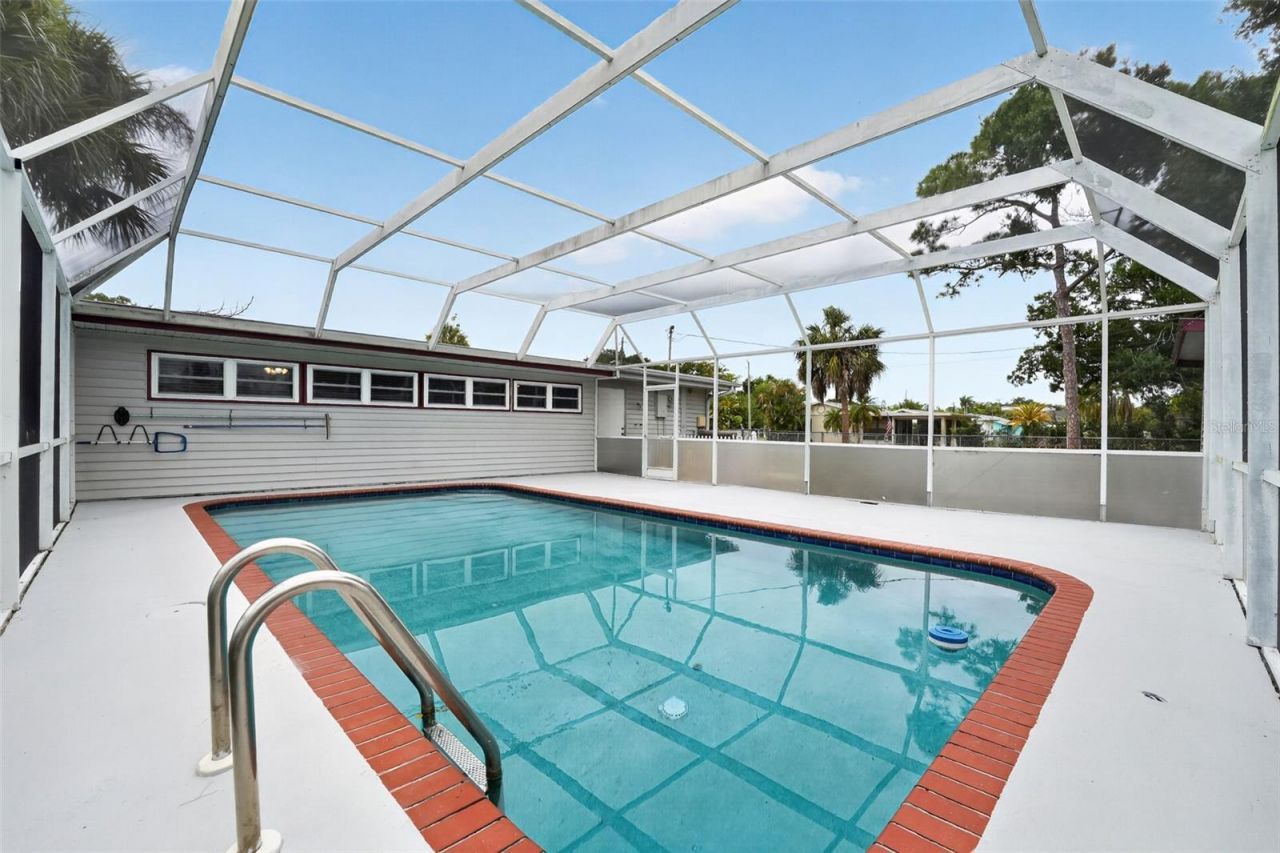 2505 Wood Street, Sarasota, FL 34237 Photo