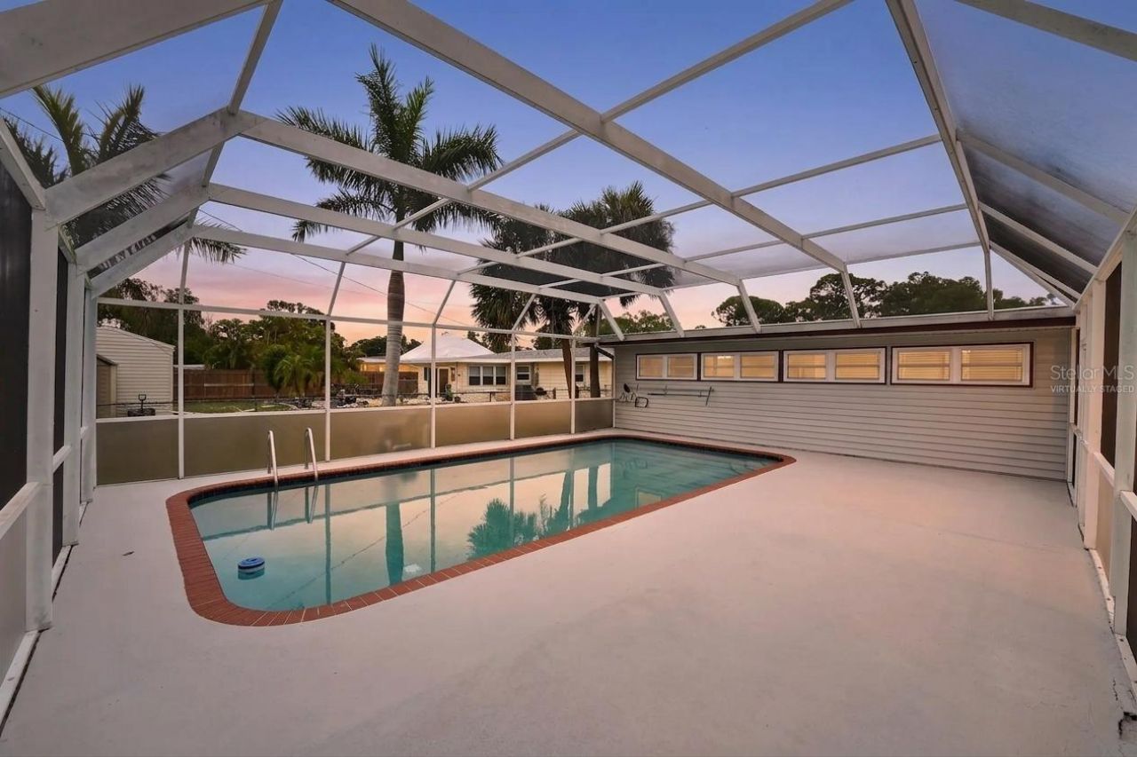 2505 Wood Street, Sarasota, FL 34237 Photo