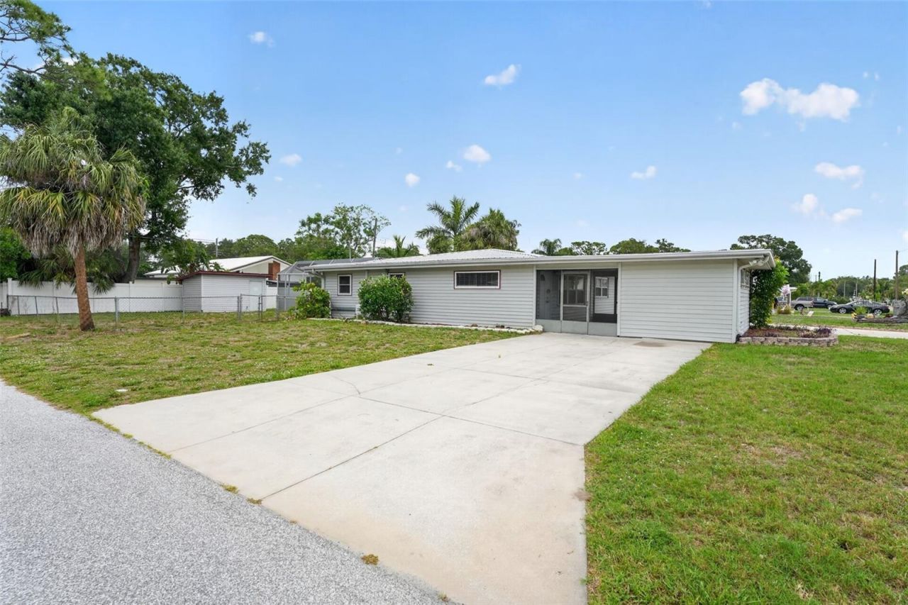 2505 Wood Street, Sarasota, FL 34237 Photo
