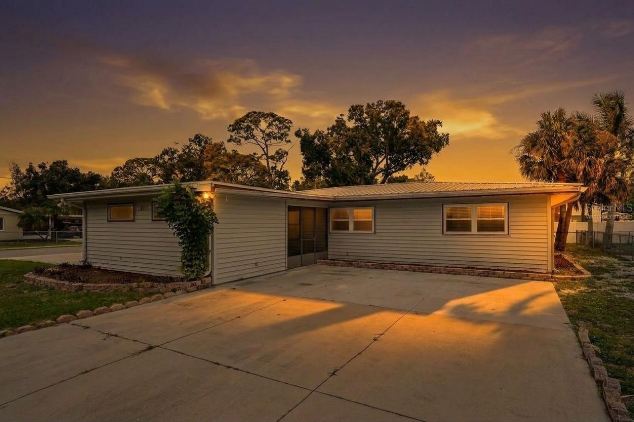 2505 Wood Street, Sarasota, FL 34237 Photo