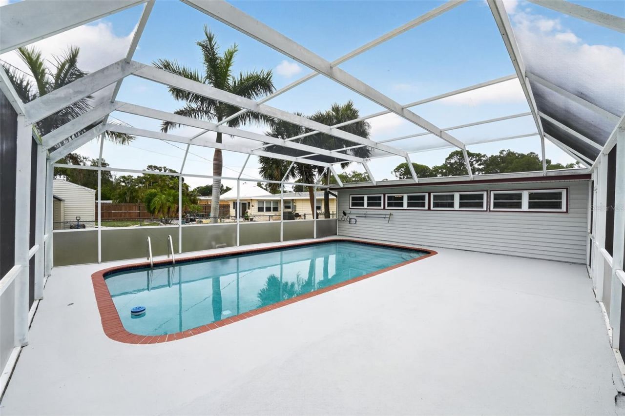2505 Wood Street, Sarasota, FL 34237 Photo
