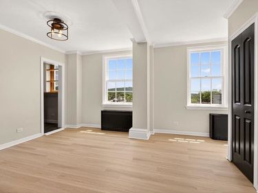500 COURT SQ, Unit 406, CHARLOTTESVILLE, VA 22902
