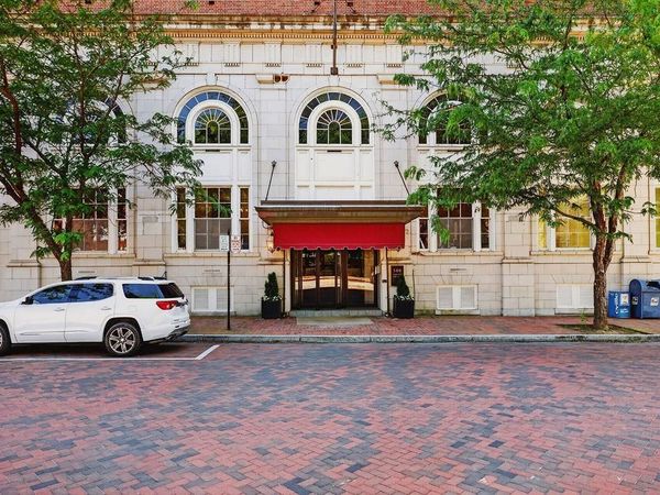 500 COURT SQ, Unit 406, CHARLOTTESVILLE, VA 22902
