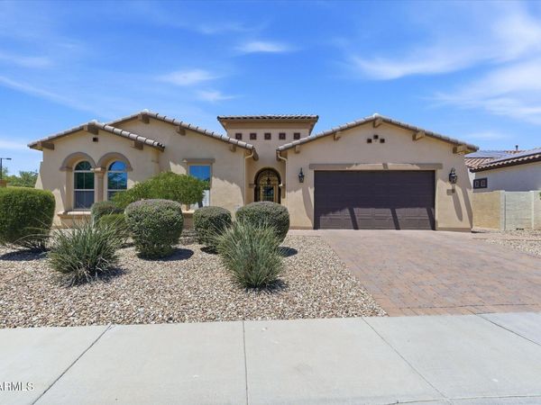 15766 W WILSHIRE Drive, Goodyear, AZ 85395