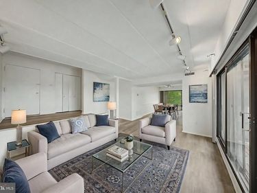 112 ROBERTS LANE, Unit 300, ALEXANDRIA, VA 22314