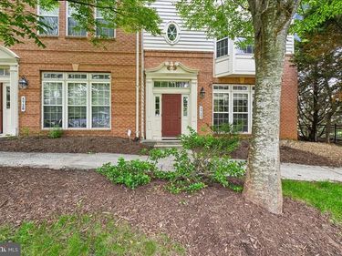 5722 CALLCOTT WAY, Unit B, ALEXANDRIA, VA 22312