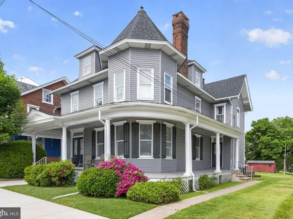 28 S MAIN STREET , COOPERSBURG, PA 18036