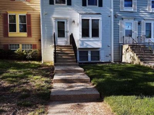 17 ABBOTT FARM COURT, HAMILTON, NJ 08610