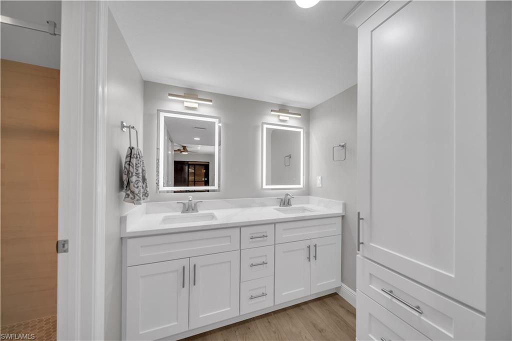 5790 Trailwinds Dr, Unit 111, Fort Myers, FL 33907 Photo