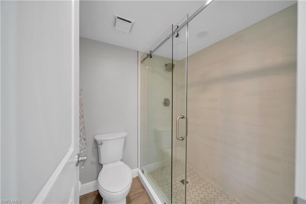 5790 Trailwinds Dr, Unit 111, Fort Myers, FL 33907 Photo